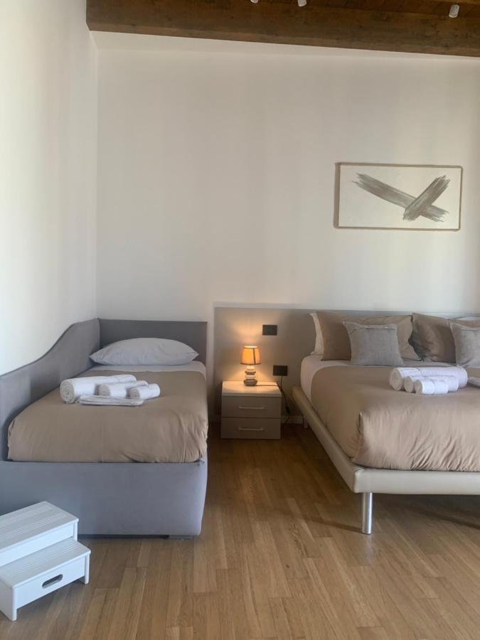 Cattedralflats With Self Check In Apartment Bari Bagian luar foto